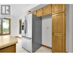 23 CHESHAM GROVE - 19