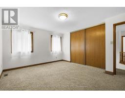 23 CHESHAM GROVE - 31