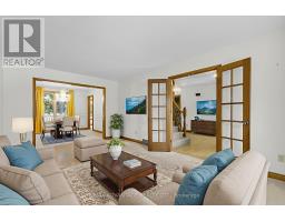 23 CHESHAM GROVE - 9