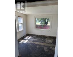 16 YORK STREET E - 14