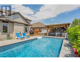 106 WESTLAKE DRIVE - 35