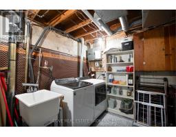437 FOREST AVENUE - 32