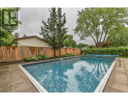 44 TWEED CRESCENT - 36
