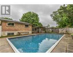 44 TWEED CRESCENT - 38