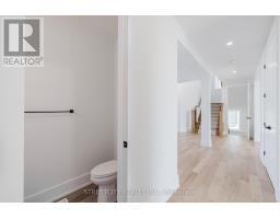 877 EAGLETRACE DRIVE W - 24