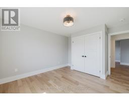 877 EAGLETRACE DRIVE W - 33
