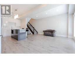 817 SARNIA ROAD - 10