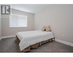 817 SARNIA ROAD - 28