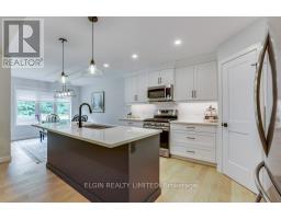 54 ACORN TRAIL - 14