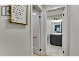 54 ACORN TRAIL - 27