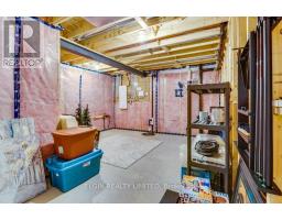 54 ACORN TRAIL - 40