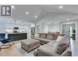 54 ACORN TRAIL - 8