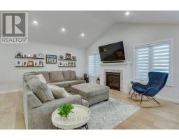 54 ACORN TRAIL - 9