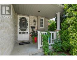 623 THORNWOOD COURT - 4