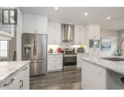 35 - 1061 EAGLETRACE DRIVE - 25