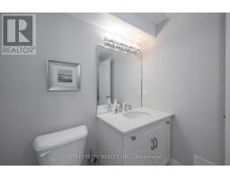 35 - 1061 EAGLETRACE DRIVE - 42