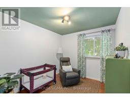 15 WAKEFIELD CRESCENT - 17