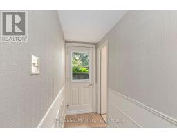 15 WAKEFIELD CRESCENT - 24