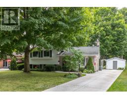 15 WAKEFIELD CRESCENT - 3