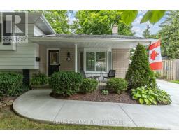 15 WAKEFIELD CRESCENT - 5