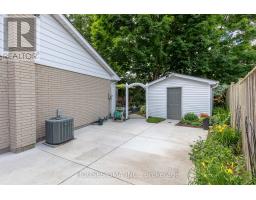 15 WAKEFIELD CRESCENT - 6
