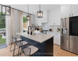 40 - 2835 SHEFFIELD PLACE - 18