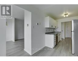 702 - 1600 ADELAIDE STREET N - 19