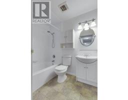 702 - 1600 ADELAIDE STREET N - 31