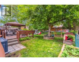 8 LOCHERN ROAD - 42