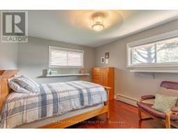 138 OAKWOOD DRIVE - 16