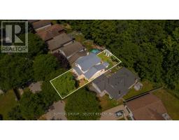 124 GRENFELL CRESCENT - 2