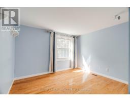 124 GRENFELL CRESCENT - 28