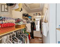 98 HALIBURTON ROAD - 32