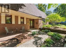 98 HALIBURTON ROAD - 4