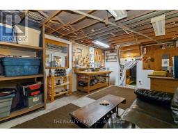 98 HALIBURTON ROAD - 41