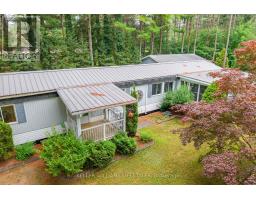 314 BLACK SPRUCE DRIVE - 37