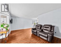 7 SIFTON DRIVE - 11