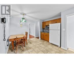 7 SIFTON DRIVE - 18