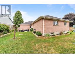 7 SIFTON DRIVE - 42