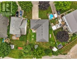 7 SIFTON DRIVE - 5
