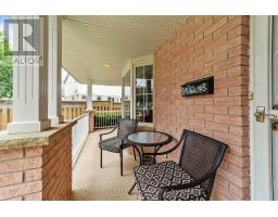 7 SIFTON DRIVE - 8