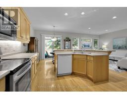 5 - 21 ST JOHNS DRIVE - 26
