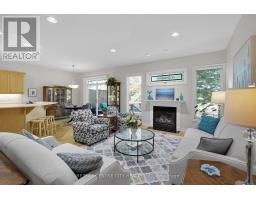 5 - 21 ST JOHNS DRIVE - 28