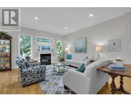 5 - 21 ST JOHNS DRIVE - 9