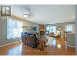 41 - 601 GRENFELL DRIVE - 12