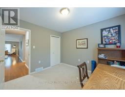 41 - 601 GRENFELL DRIVE - 25