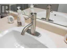 41 - 601 GRENFELL DRIVE - 27