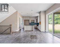 113 BIRDIE COURT - 11