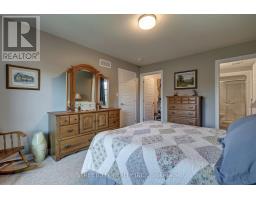 21 FEATHERS CROSSING - 14