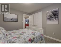21 FEATHERS CROSSING - 31